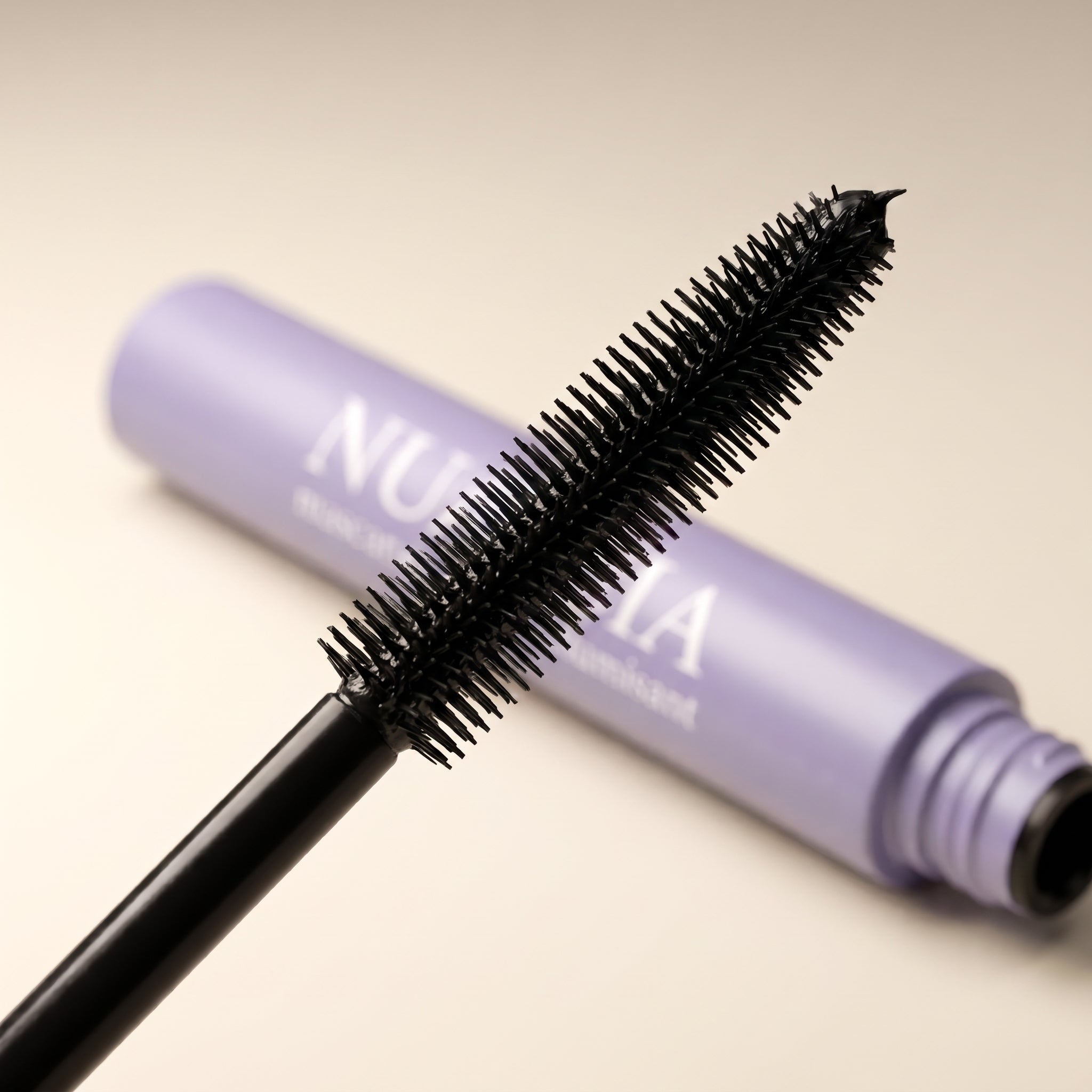 La brosse de precision pour cils matures